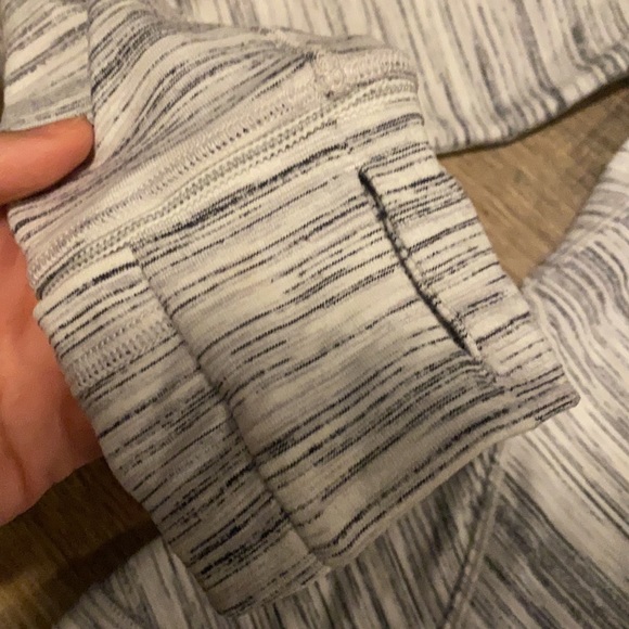 Lululemon running jacket 1/2 zip - Picture 2 of 3